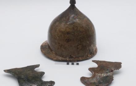 Straordinaria scoperta nelle Egadi: riemerge un elmo “Montefortino” dalla battaglia del 241 a.C.